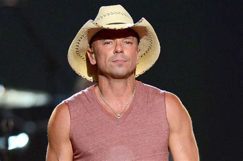 The spellbinding melodies of Kenny Chesney's discography